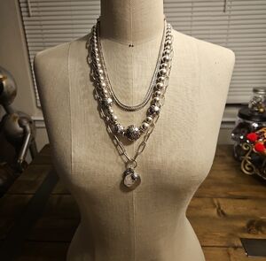 NWT Chico's Island Metals Necklace